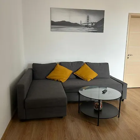 Deluxe City Center Apartment Bucharest